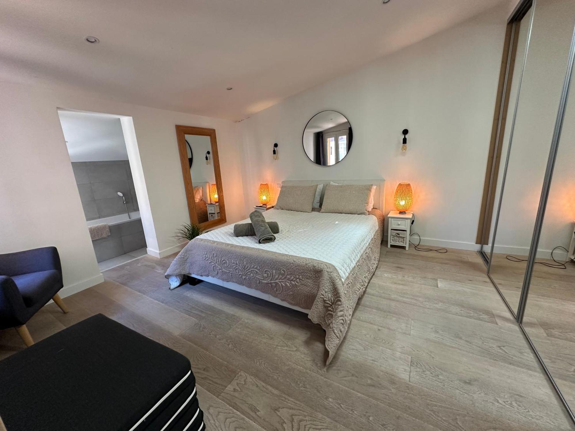 Gorgeous Brand New 2 Bedrooms Антиб Екстериор снимка